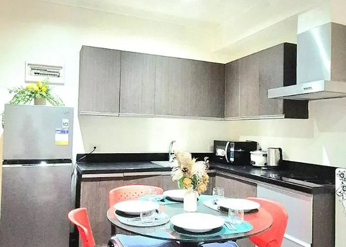 Luxurious 2br In Makati With Stunning Views Manila