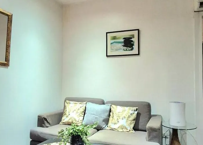 Luxurious 2br In Makati With Stunning Views Holiday home