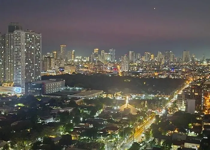Luxurious 2br In Makati With Stunning Views Manila